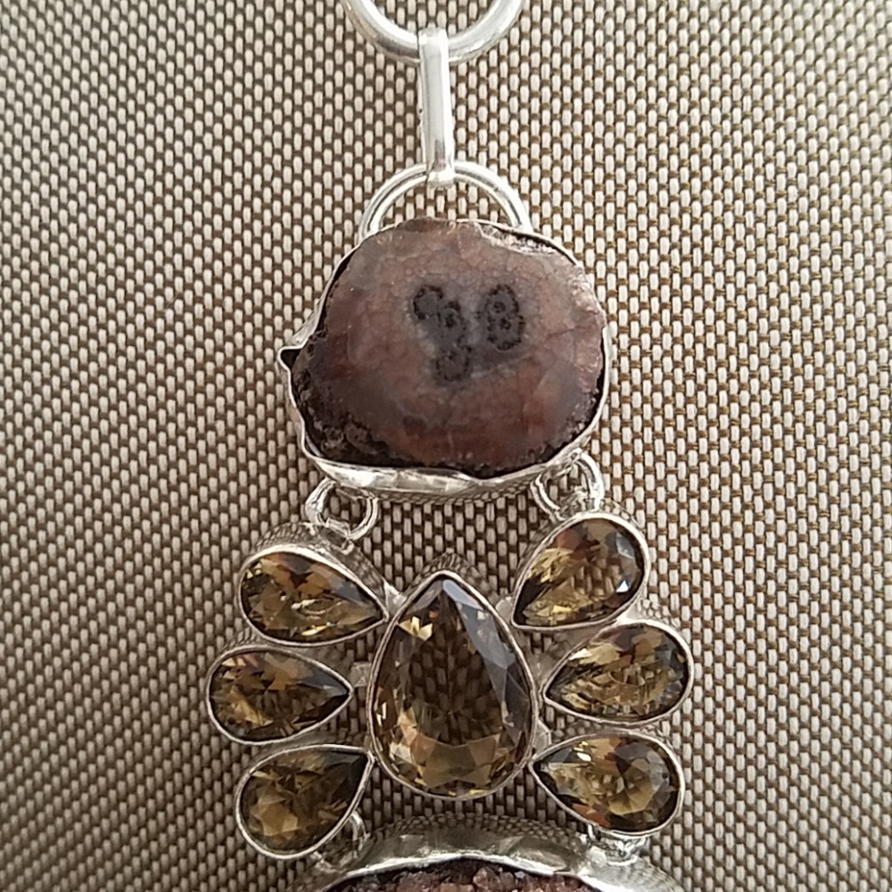 Gorgeous Statement Bracelet - image 4